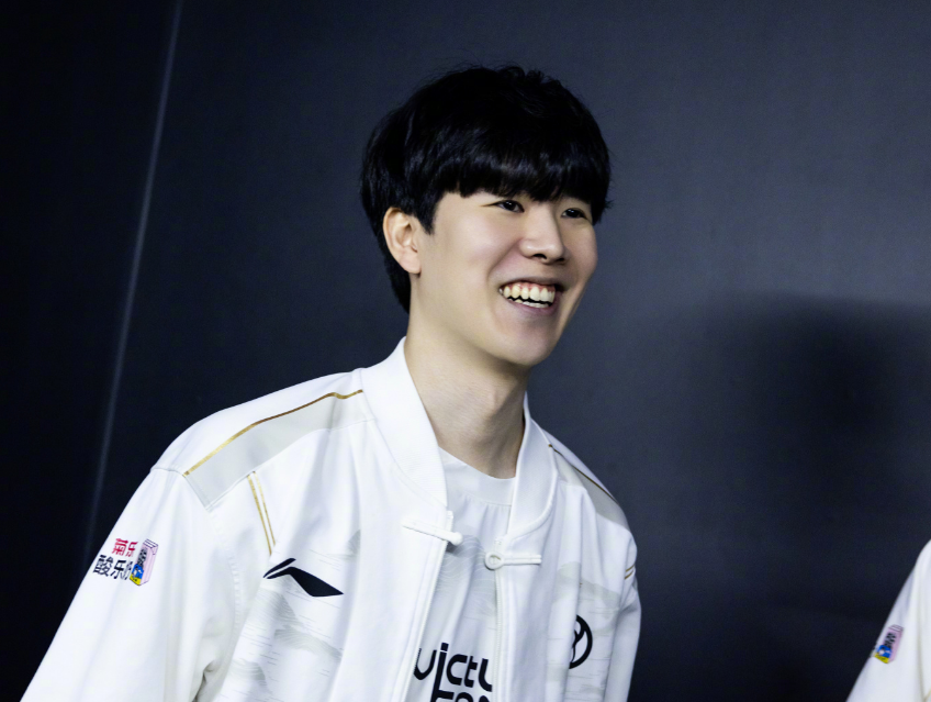 这不禁让人 这不禁让人