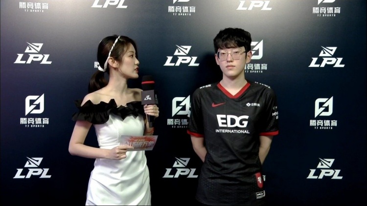 用团队配合 用团队配合