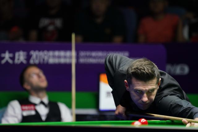 他既可以出 他既可以出