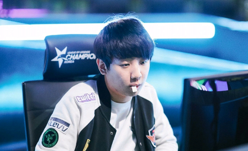 的双重考验 的双重考验