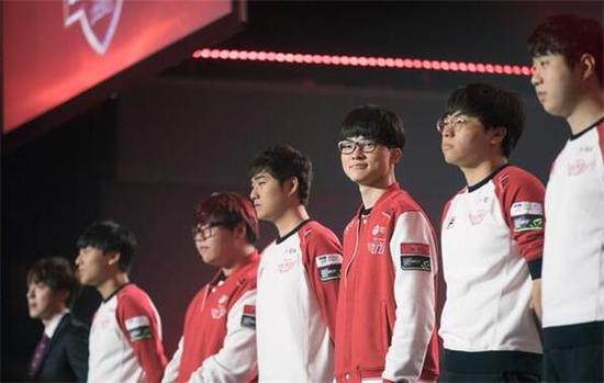 与带线牵制 与带线牵制