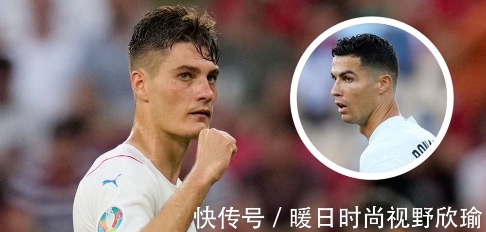 出示红牌 出示红牌